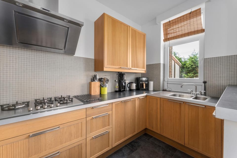 Coffee/tea facilities, kitchen