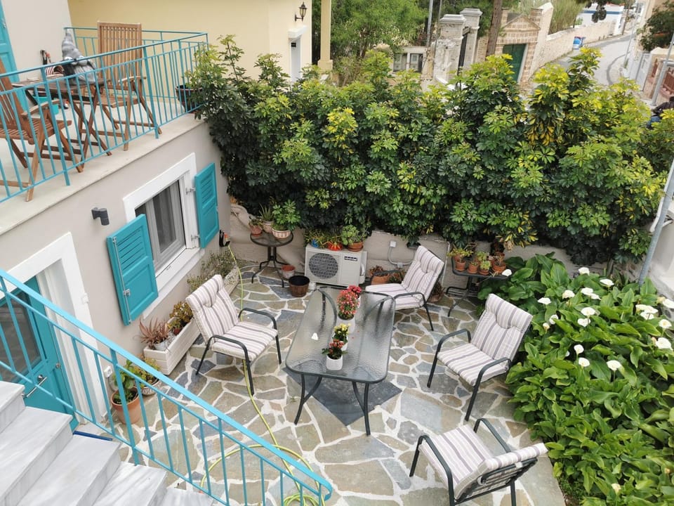 Property building, Patio, Garden, Other, furniture
