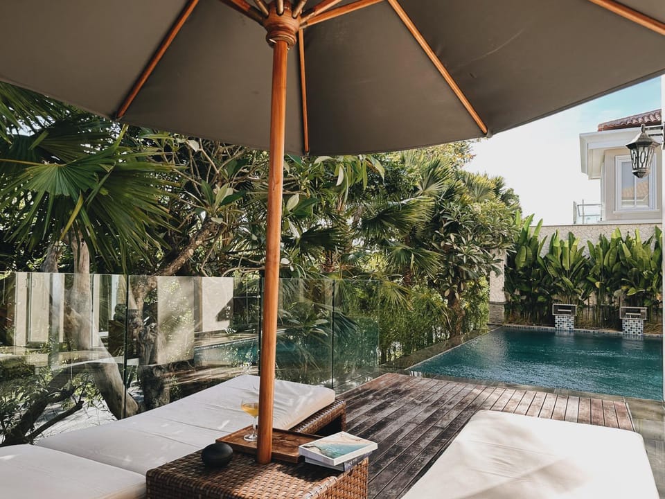 Pool view, Swimming pool