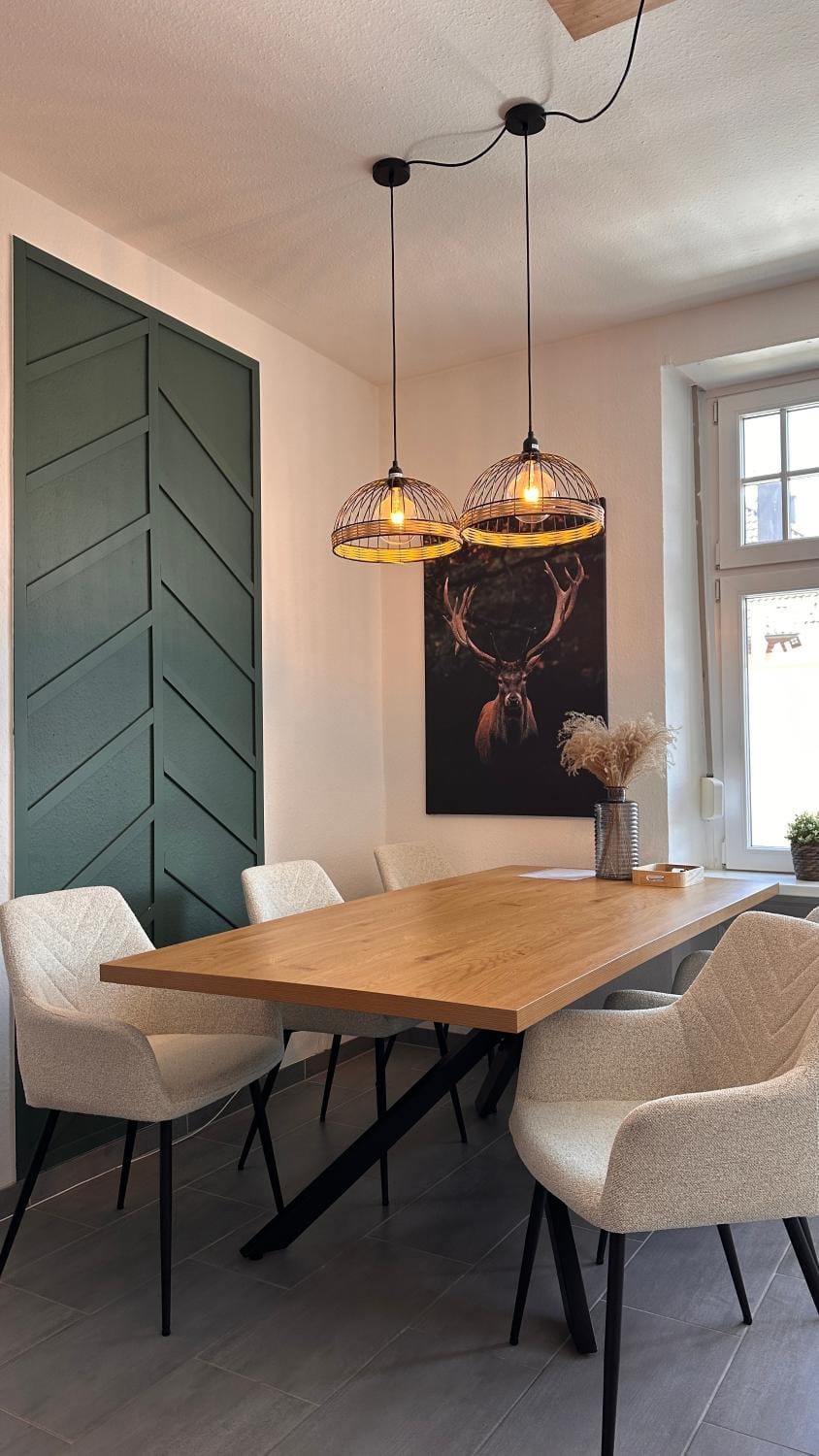 Seating area, Dining area