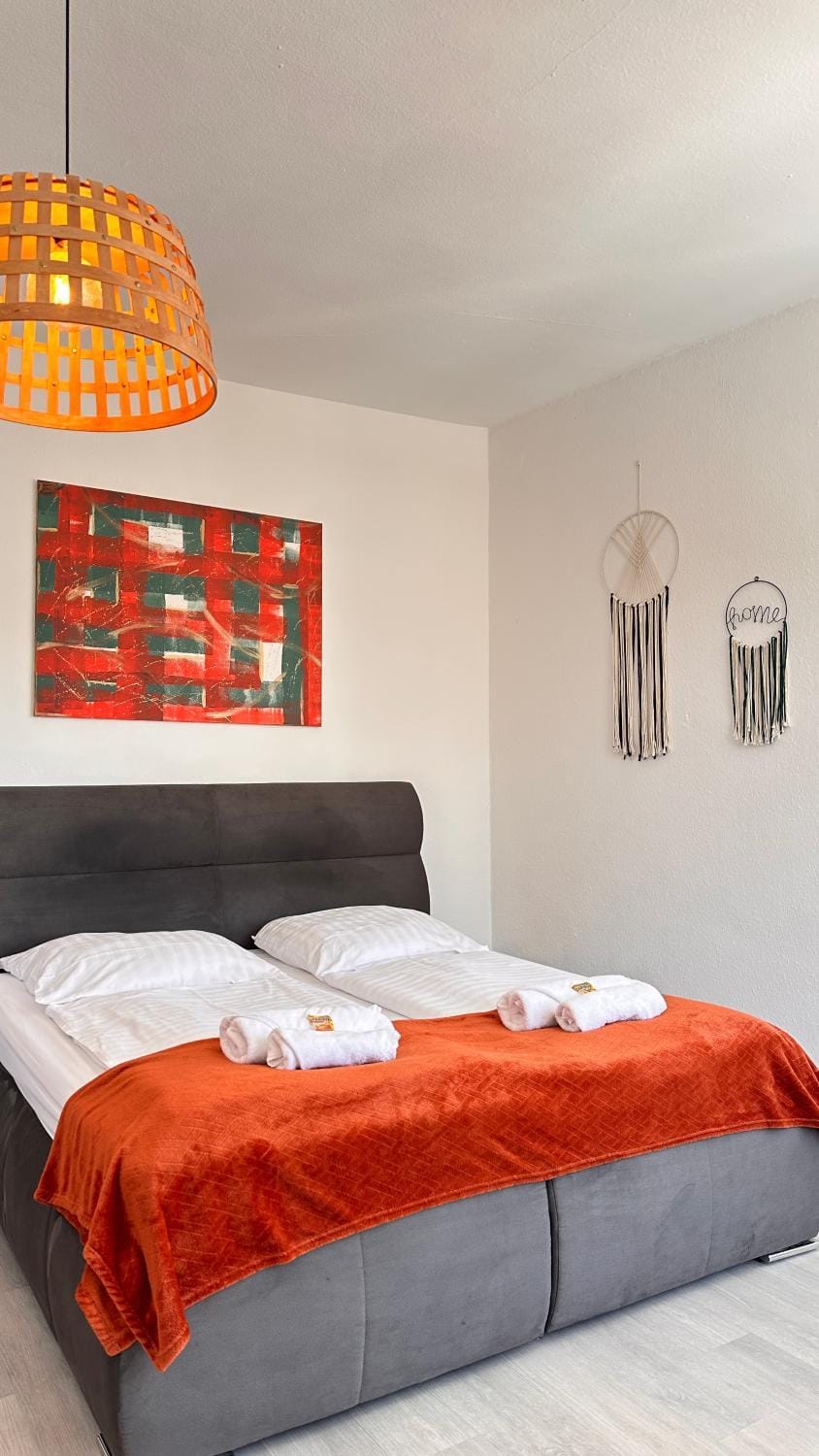 Bed, Bedroom