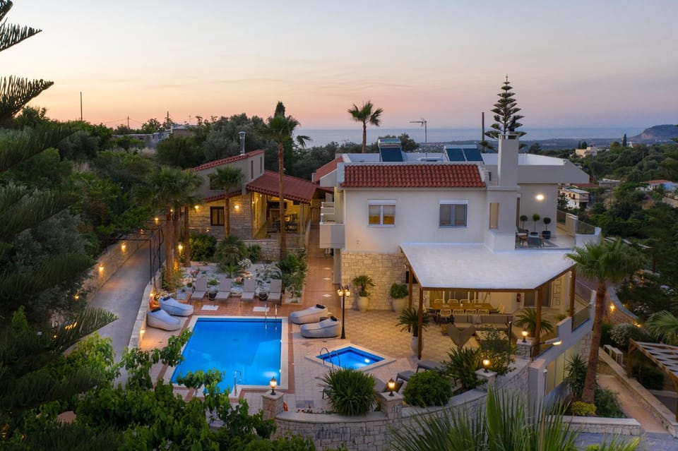 Property building, Natural landscape, Garden, Garden view, Pool view, Swimming pool