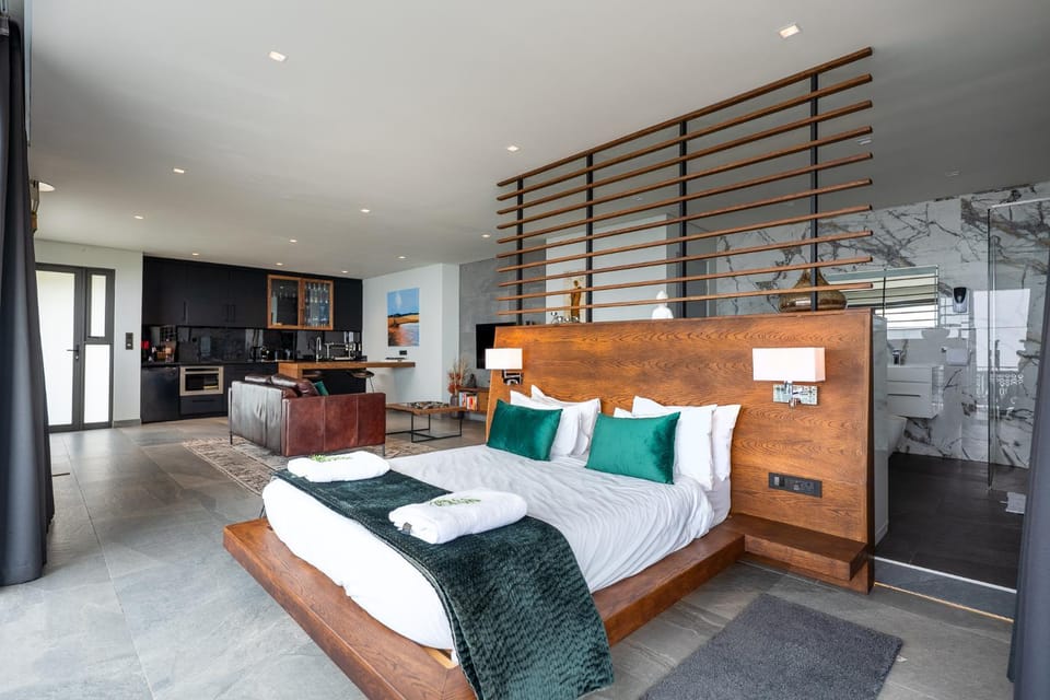 Valley Views Forever Apartment in Cape Town