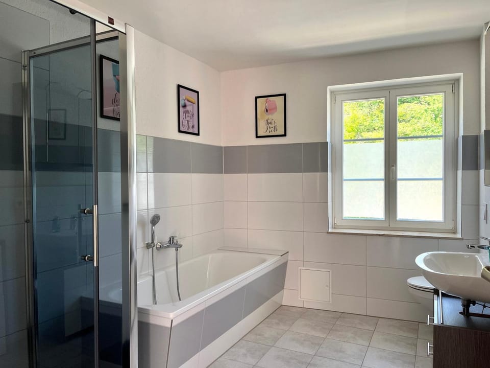 Bathroom, Living room