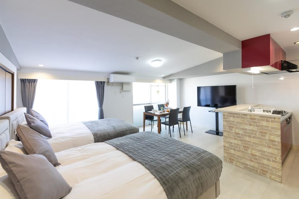 Bed, TV and multimedia, Kitchen or kitchenette, Photo of the whole room, Bedroom