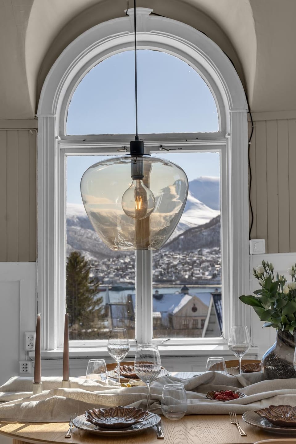 Landmark view, Landmark view, Mountain view, Mountain view