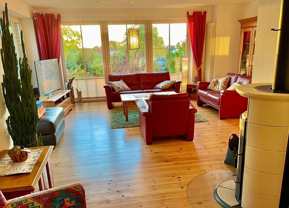 Dat-Klinkerhus-auf-Ruegen-XXL-Urlaubsparadies-nahe-Ostseestrand-Nationalpark-fuer-17-Gaeste House in Glowe