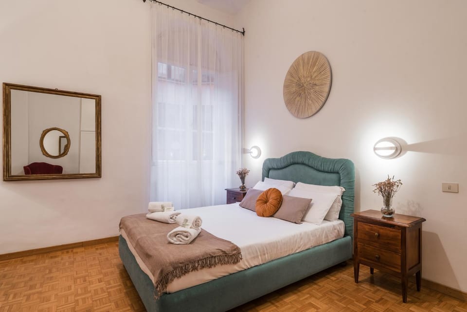 Decorative detail, Bedroom