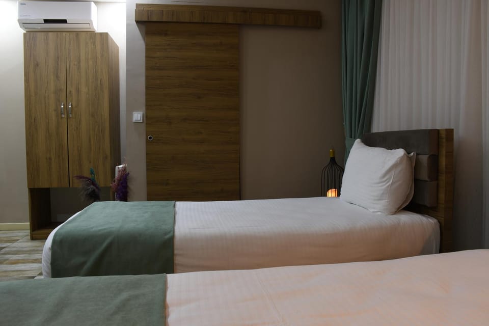Bed, Bedroom, wardrobe