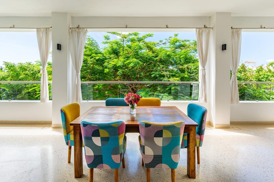 Patio, Day, Balcony/Terrace, Dining area