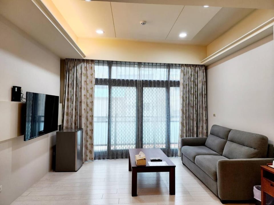 TV and multimedia, Seating area