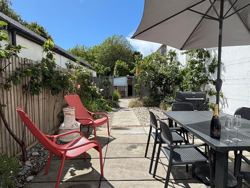 Pilots Lodge by Deal Castle with free parking House in Dover District