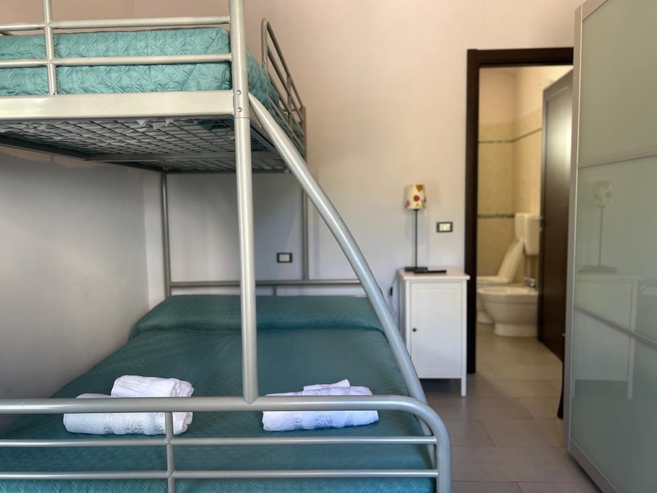 bunk bed