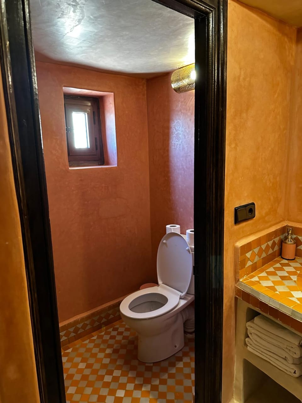 Shower, Toilet, Bathroom, bidet