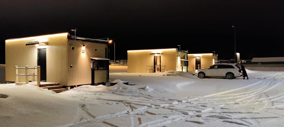 Property building, Facade/entrance, Parking