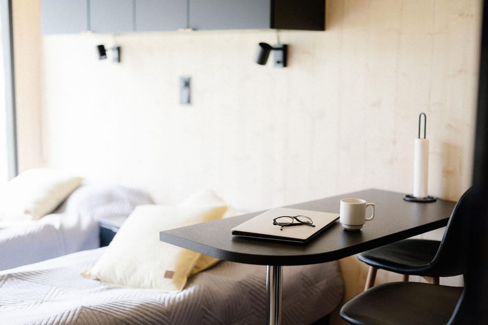 Bed, Dining area, Bedroom