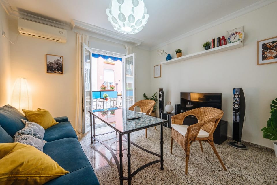 Balcony/Terrace, Living room, air conditioner