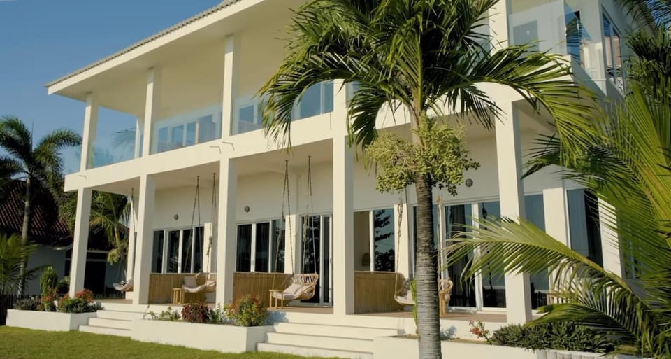 Property building, Balcony/Terrace