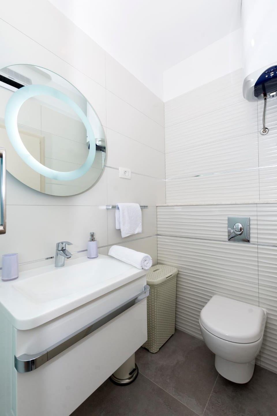 Toilet, Bathroom