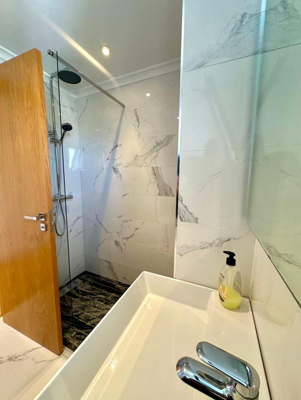 Appartement Confort Vue Mer I Piscine et Parking I Exclusivement aux Familles Apartment in Tangier