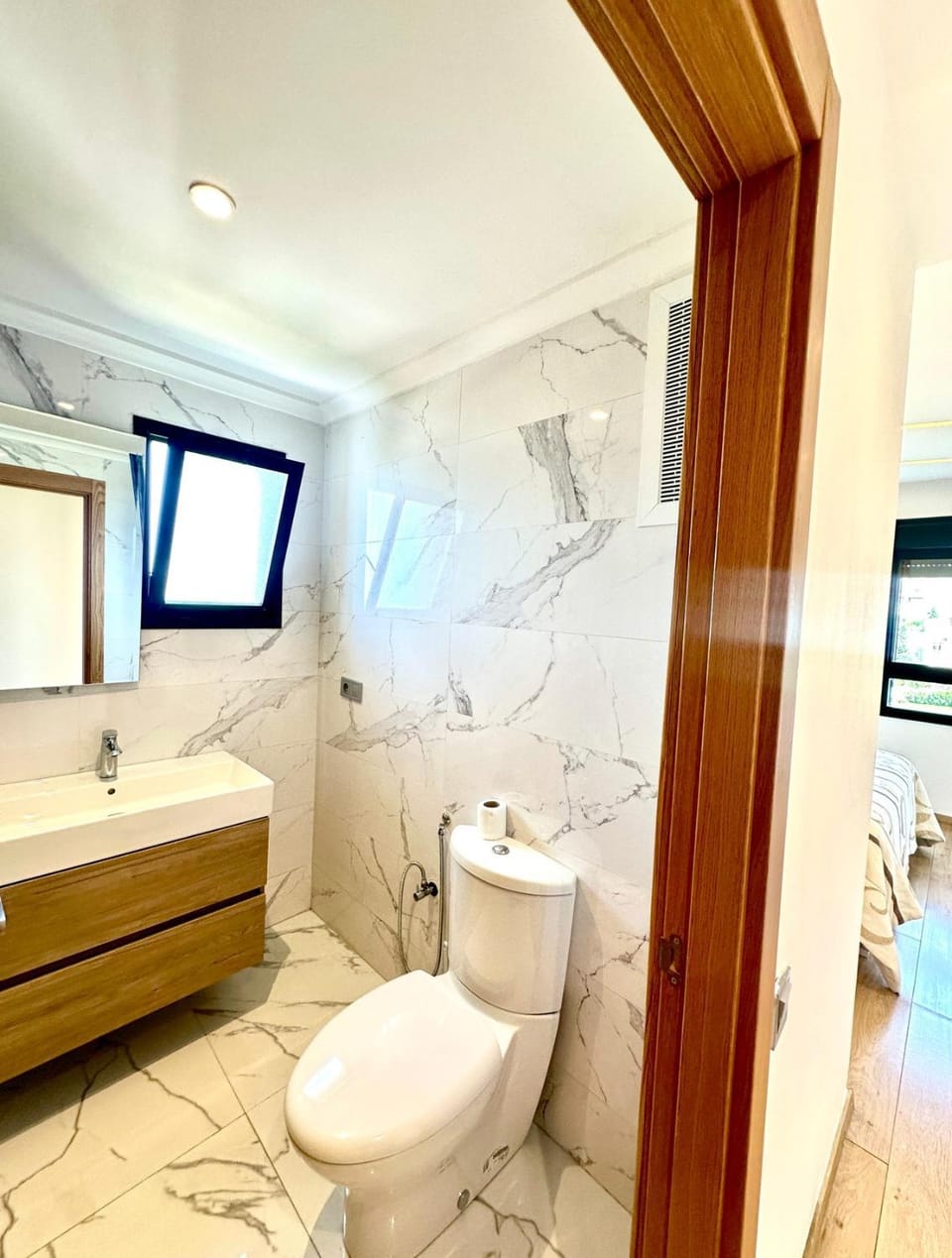 Appartement Confort Vue Mer I Piscine et Parking I Exclusivement aux Familles Apartment in Tangier