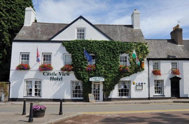 Castle View Hotel Bed and Breakfast in Wales