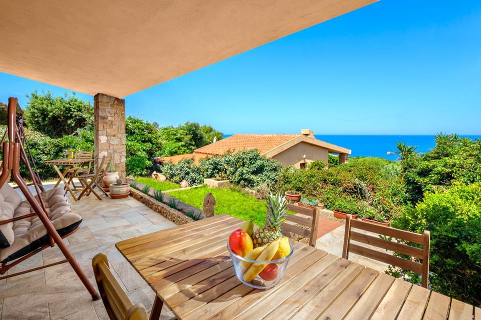Patio, Dining area, Sea view