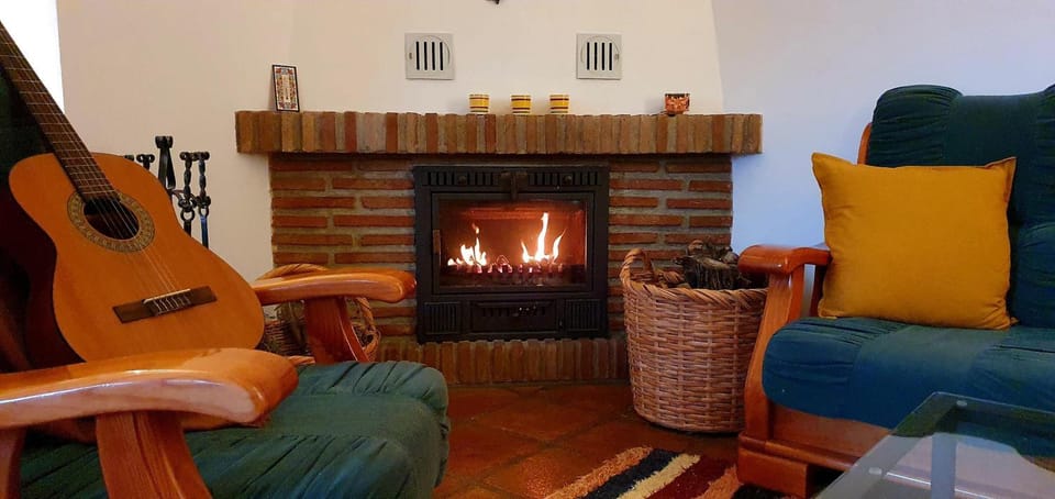 Casa-Emilia-Competa-Traumhafte-Lage-mit-Privat-Pool House in Axarquía
