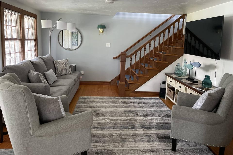A Wave from it All: Swift's Beach Wareham House in Marion