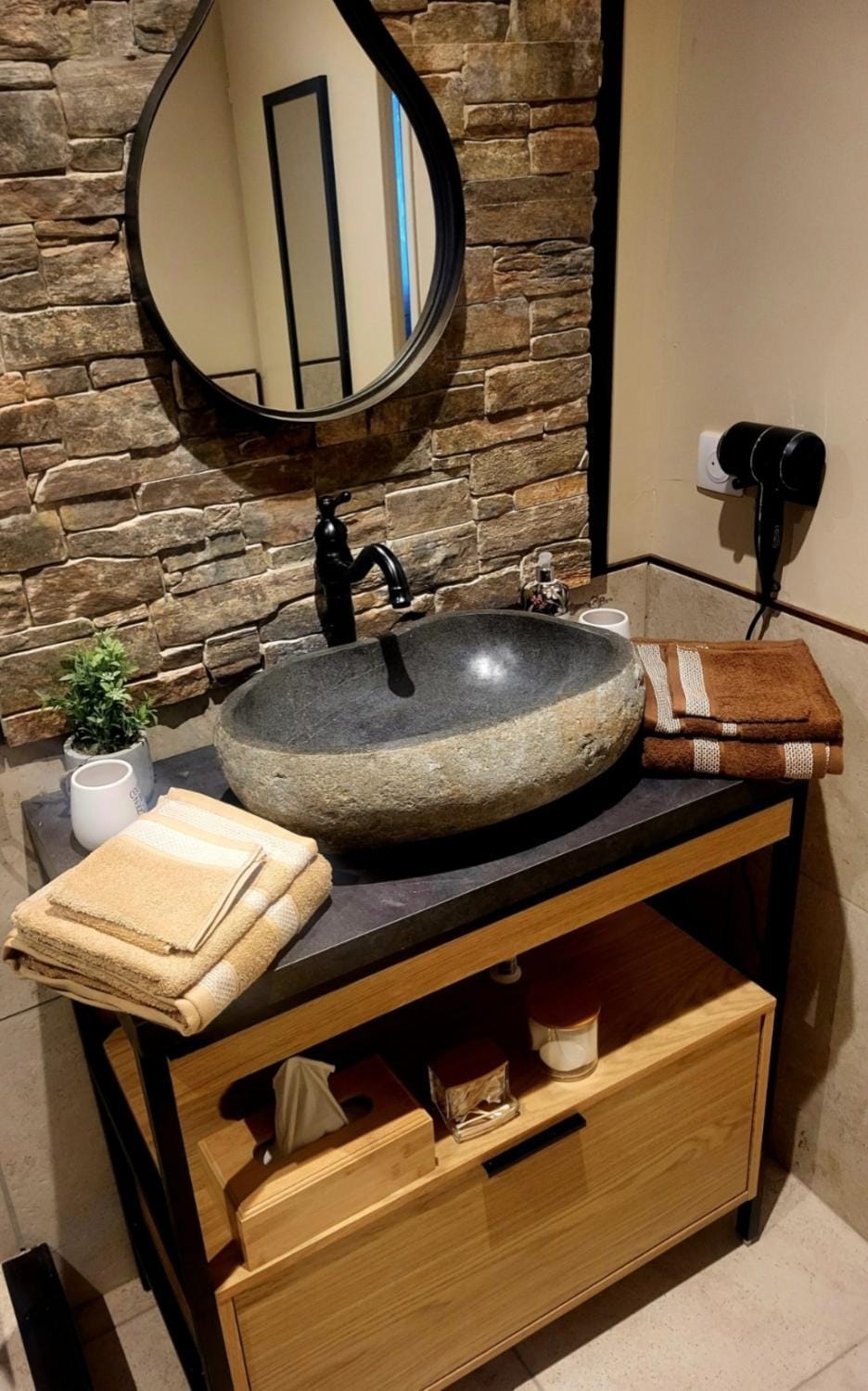 Gardenhill COSY Bed and Breakfast in Occitanie