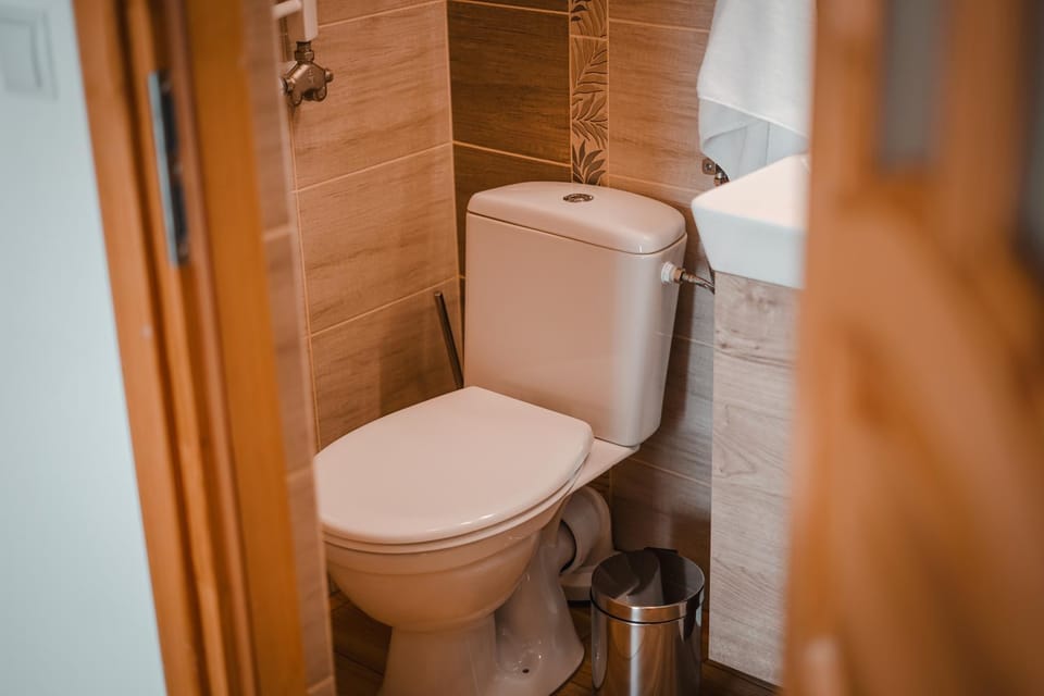 Toilet, Bathroom
