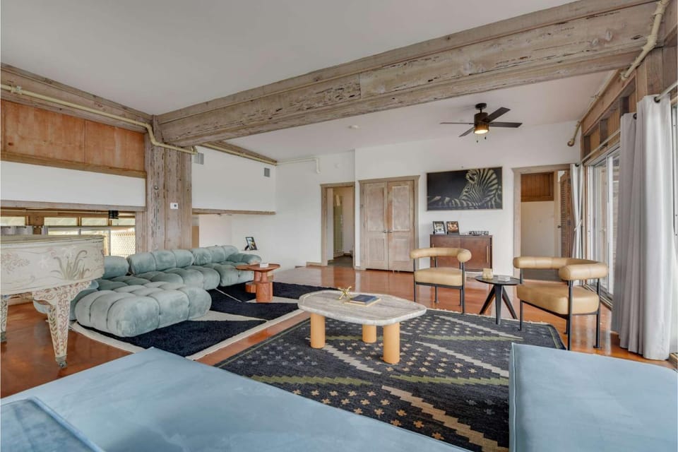 New KAMP - Rooftop Penthouse Apartment in Key West