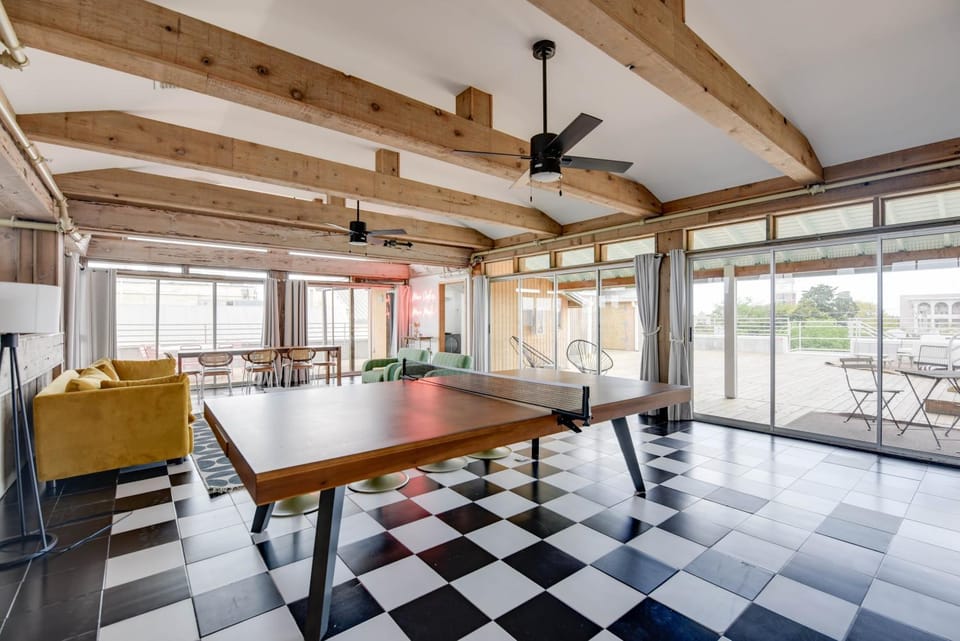 New KAMP - Rooftop Penthouse Apartment in Key West