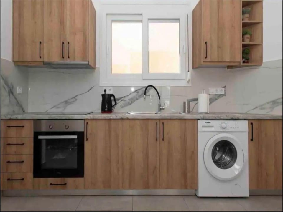 Coffee/tea facilities, Kitchen or kitchenette, pet friendly, stove, washing machine