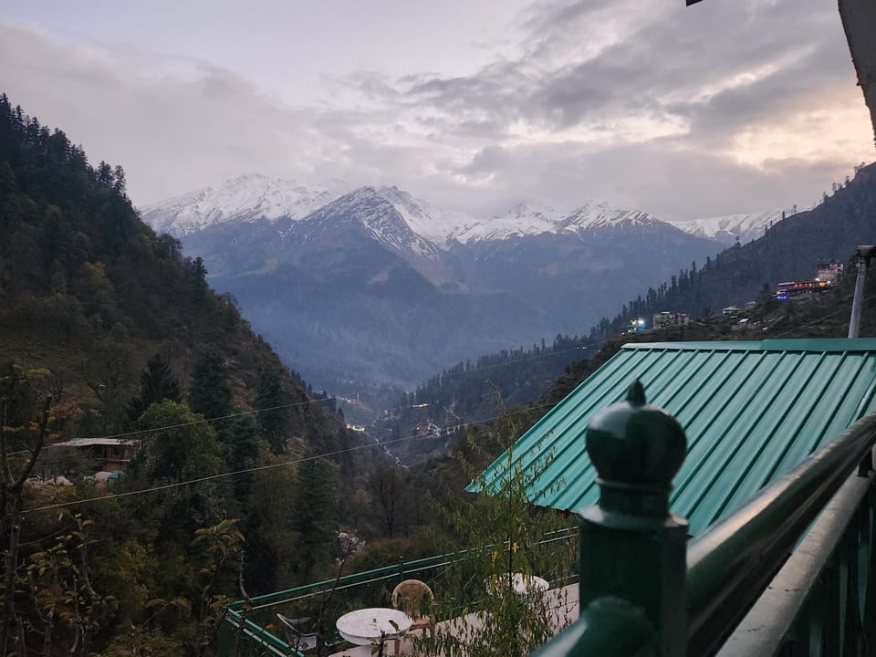 Balcony/Terrace, Mountain view