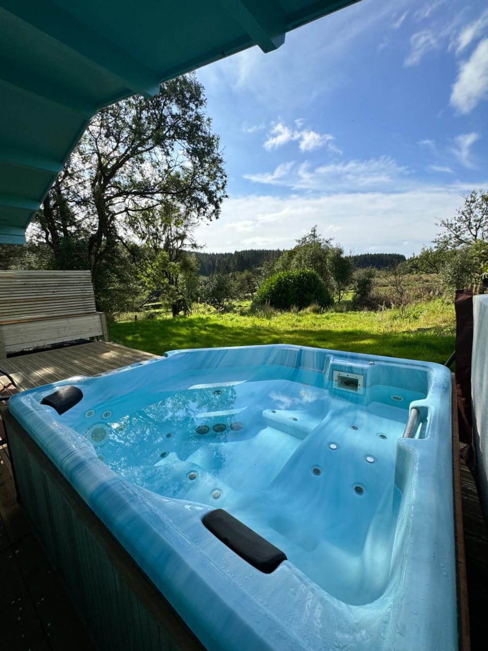 Day, Natural landscape, Hot Tub