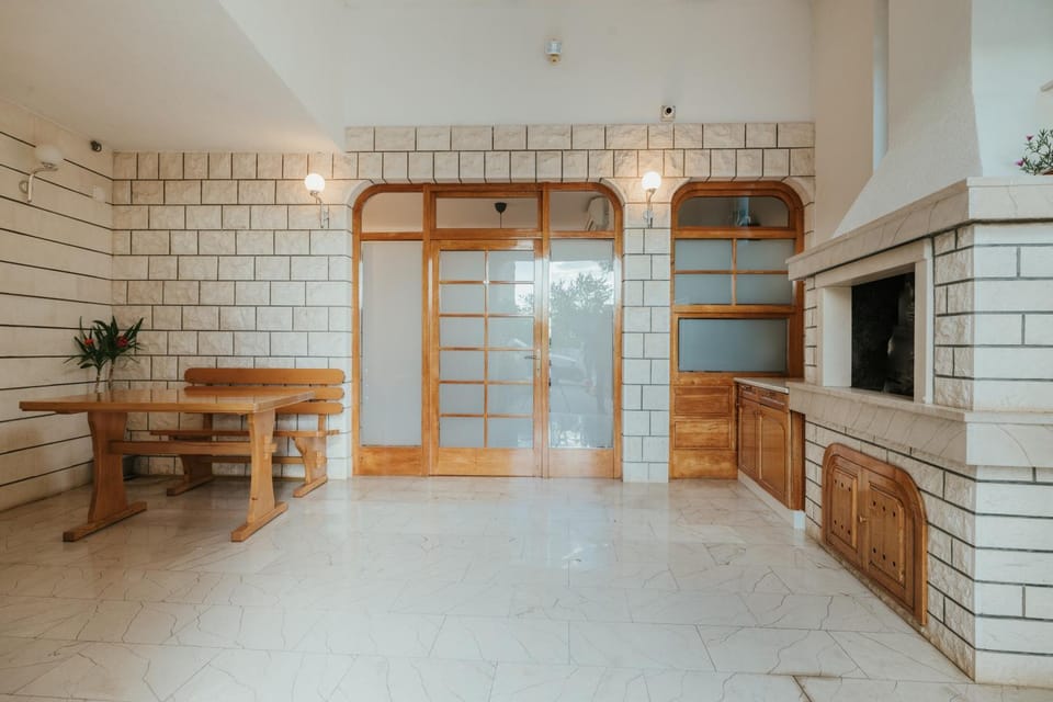 Facade/entrance, Seating area
