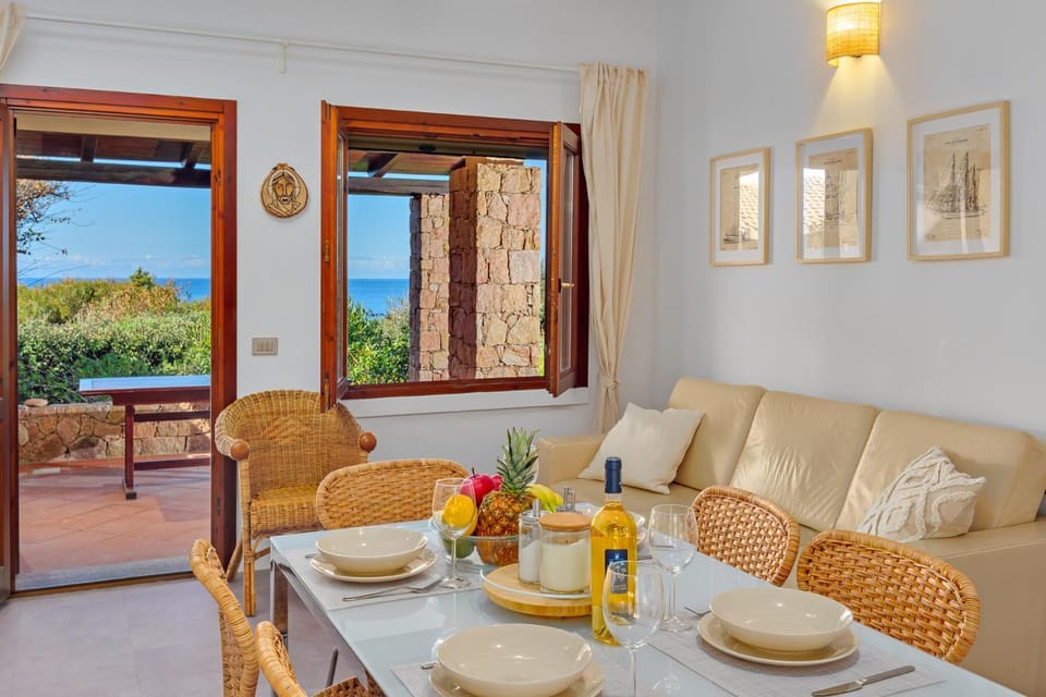 Living room, Sea view