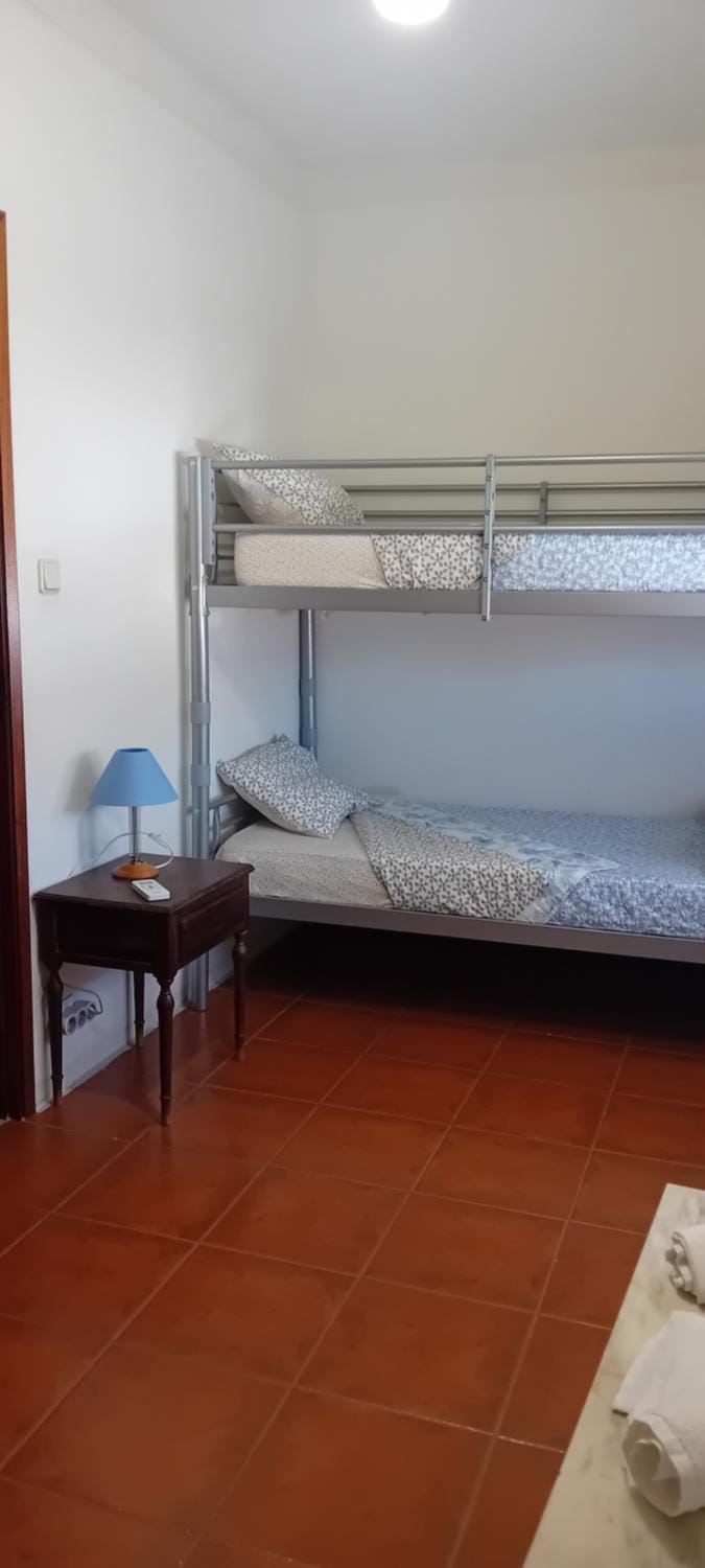 Bedroom, bunk bed
