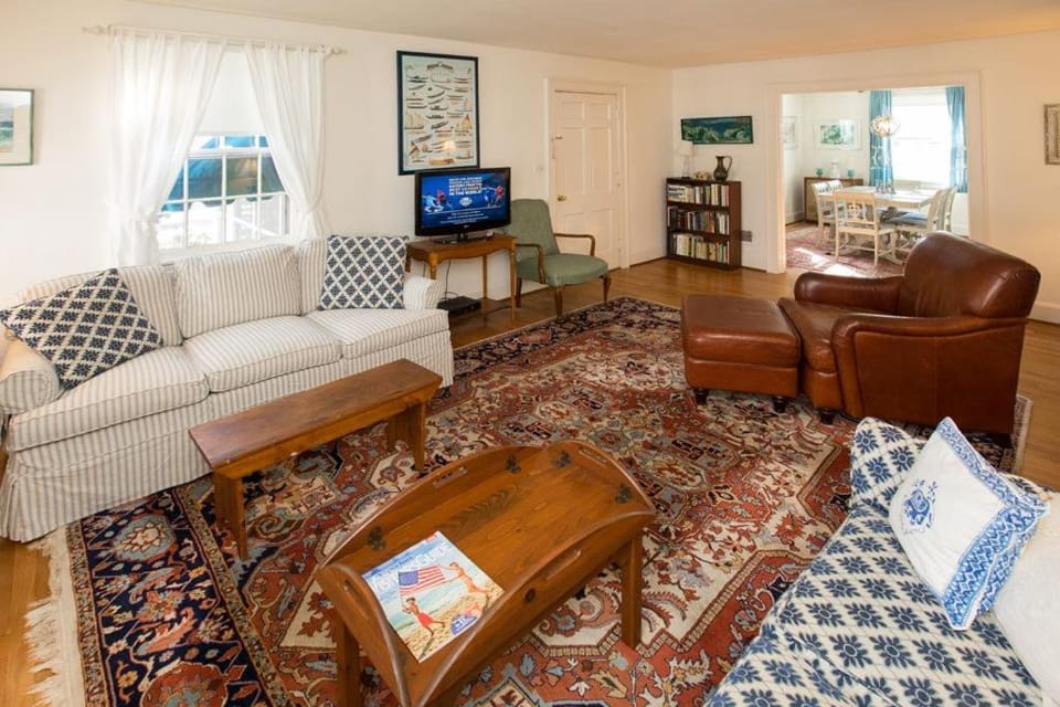 53rd Street Retreat House in Virginia Beach