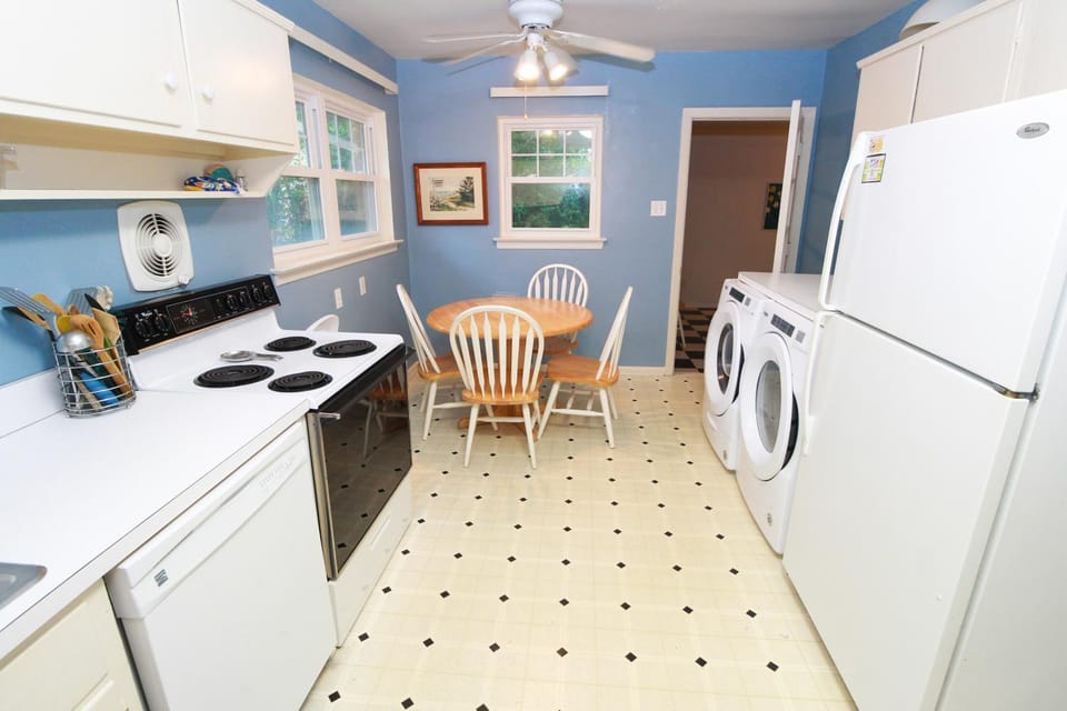 Atlantic Haven House in Virginia Beach