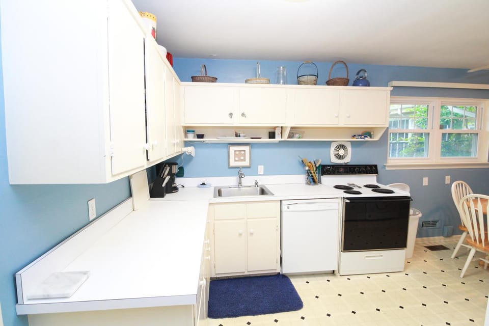 Atlantic Haven House in Virginia Beach