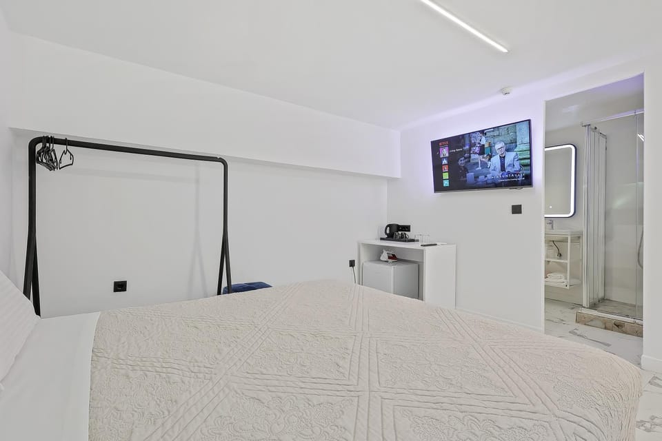 Your cube place at Ermou - Plaka Apartment in Athens