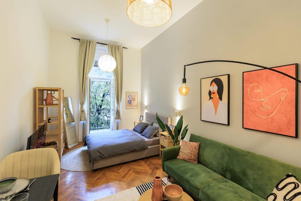 Living room, Bedroom