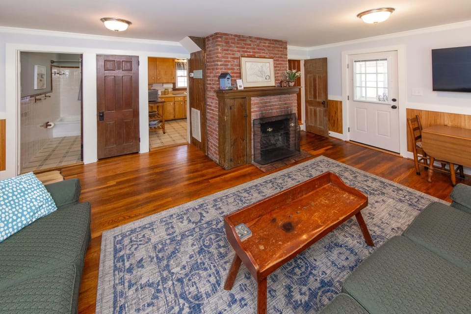 Cypress Cottage - North End VB House in Virginia Beach