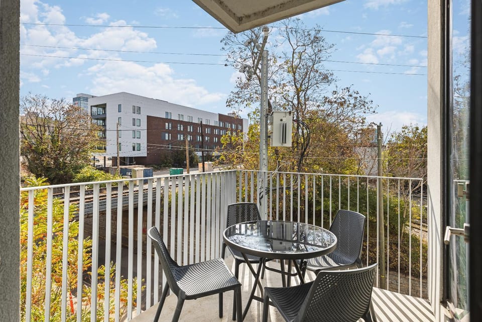 Balcony/Terrace, Dining area