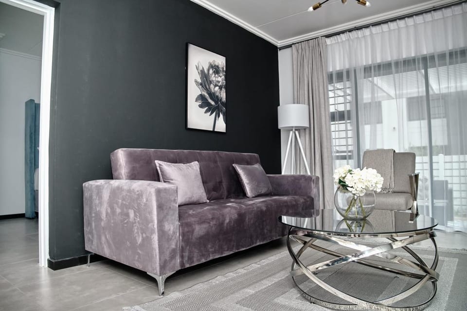 Lonehill Luxury Suites Apartment in Sandton