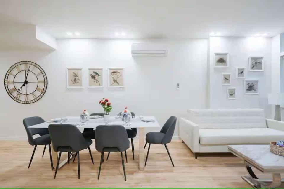 Luxury 2BR Duplex 5min to Central Park Apartment in Roosevelt Island