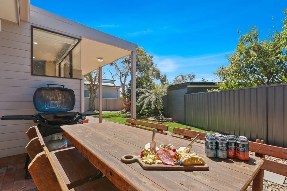 Sunrise Point Beach House by Experience Jervis Bay House in Vincentia
