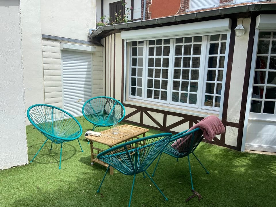 Patio, Garden, Balcony/Terrace, Garden view